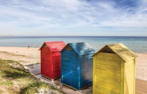 Chaises longues