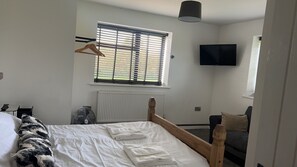 House | 3 bedrooms, iron/ironing board, free WiFi, bed sheets - Beautiful 3-bed Barn in Uttoxeter (Uttoxeter)