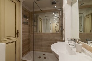 Doccia, bidet