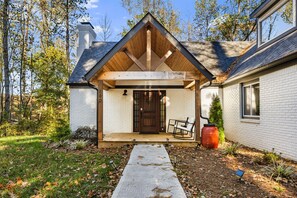 Terrace/patio - Secluded Chic Design: 15min AVL-GameRm-Sauna-HotTub (Alexander)