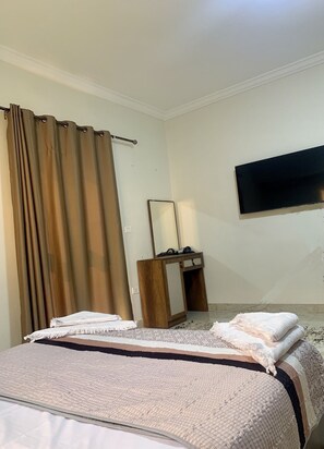 1 bedroom, premium bedding, down duvets, individually decorated