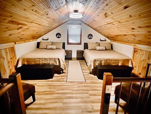 4 bedrooms, desk, travel crib, free WiFi