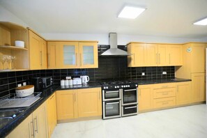 House | Private kitchen - Impeccable 3-bed House in Plumstead, London (London)