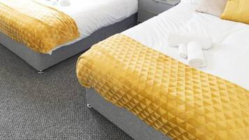 House | 2 bedrooms, iron/ironing board, free WiFi, bed sheets