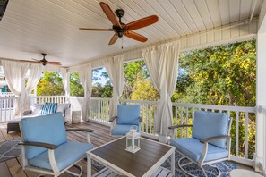 Property grounds - The Blue Heron | Dog-Friendly Cottage | Shuffleboard | My Beach Getaways (Pensacola)