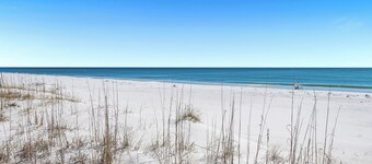 Dog-Friendly Cottage | Shuffleboard | Blue Heron | My Beach Getaways