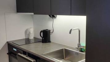 Apartemen | Dapur pribadi | Lemari es, microwave, oven, dan kompor