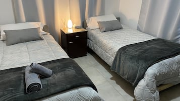 2 Schlafzimmer, Bügeleisen/Bügelbrett, kostenloses WLAN, Bettwäsche
