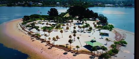 Liegestühle, Strandtücher