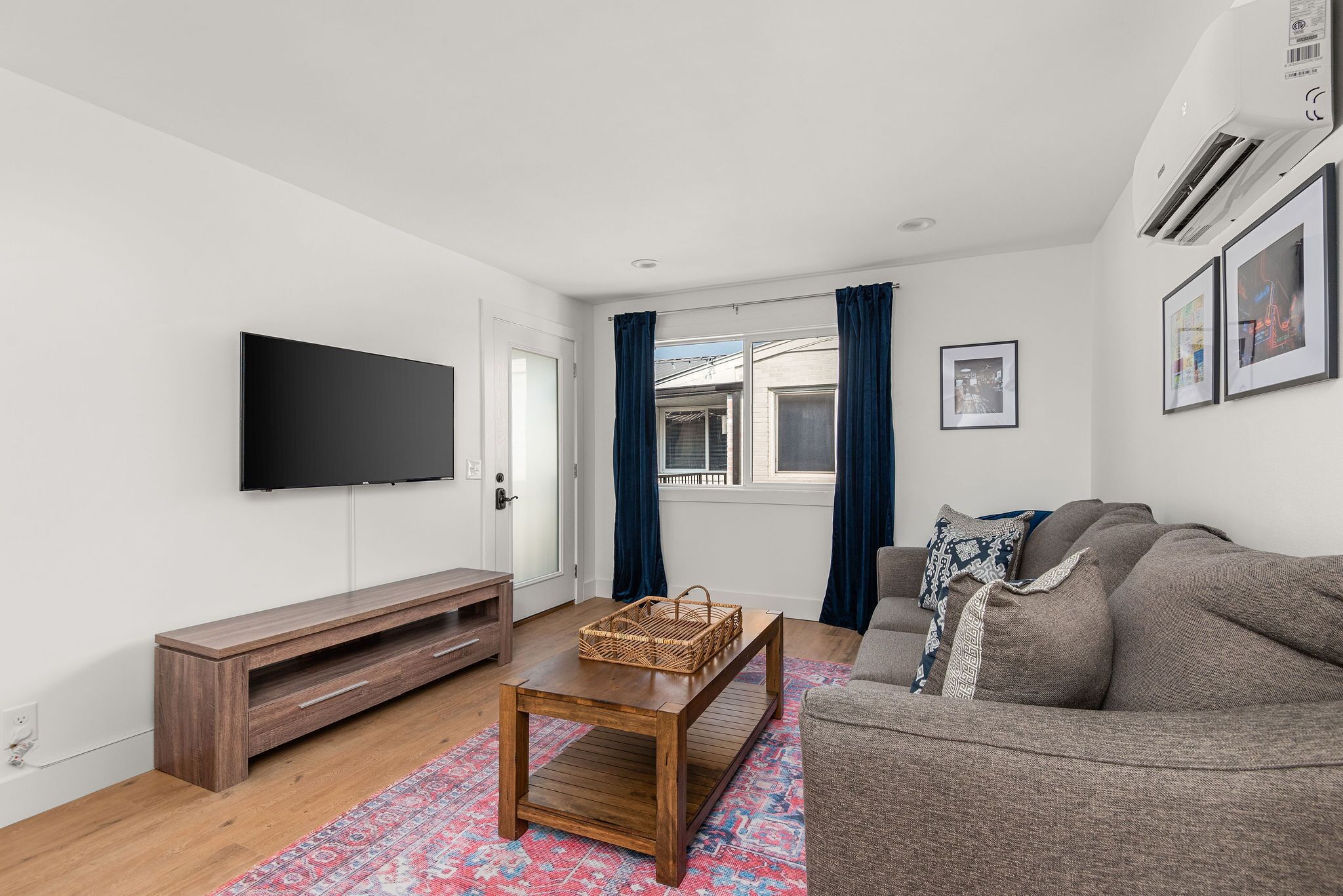 Explore Nashville from Your Stylish Unit - Unit 3