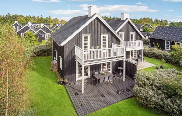 Exterior - Nice home in Gjern with WiFi (Gjern)