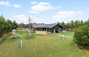 Exterior - Beach front home in Jerup with WiFi (Jerup)