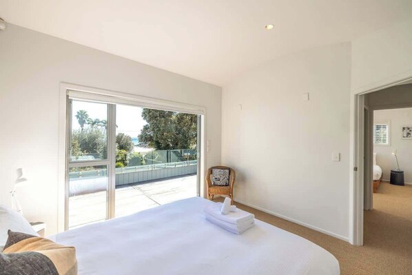 4 bedrooms, iron/ironing board, WiFi - Paradise on Palm | Stay Waiheke (Waiheke Island)