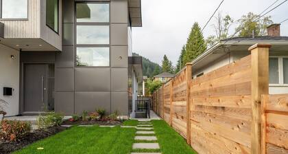 Modern, new suite close to trails, mountains and beaches