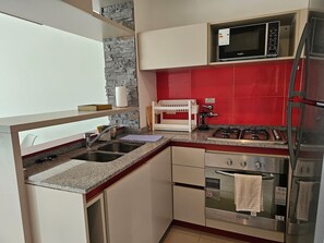 Full-sized fridge, oven - 2 Ambientes de Ensueño en Recoleta (Buenos Aires)