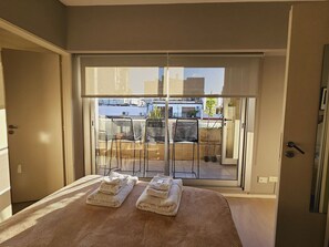 1 soveværelse, skrivebord, gratis Wi-Fi