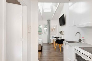 Fridge, oven, stovetop, dishwasher - Holiday apartment 5 at beautiful Solgaarden (Svaneke)