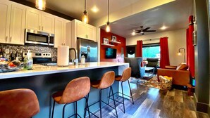House, 1 Bedroom, Balcony, City View | Private kitchen - Luxury Modern - Minutes From Everything, Atlanta (Atlanta)