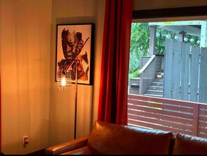 Rumah, 1 kamar tidur, balkon, pemandangan kota | Interior
