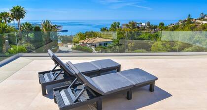 Luxusvilla und schönem Swimmingpool