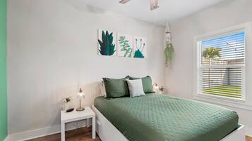 4 habitaciones, tabla de planchar con plancha, wifi y ropa de cama