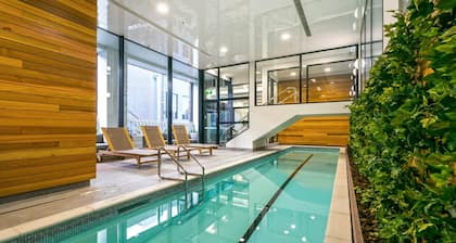 2-Bs Suite Adjacent to Sky Tower