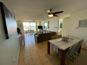 Family dining - 506 Ocean & Marina Views 3 Bed 2 Bath (Fajardo)