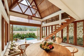Villa, 1 King Bed, Private Pool | In-room dining - Tías Villas (Kuta)