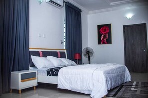 4 quartos, Wi-Fi, roupa de cama
