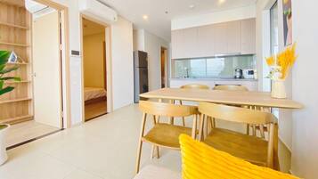 Family Apartment | Private kitchen | Fridge, microwave, stovetop, rice cooker