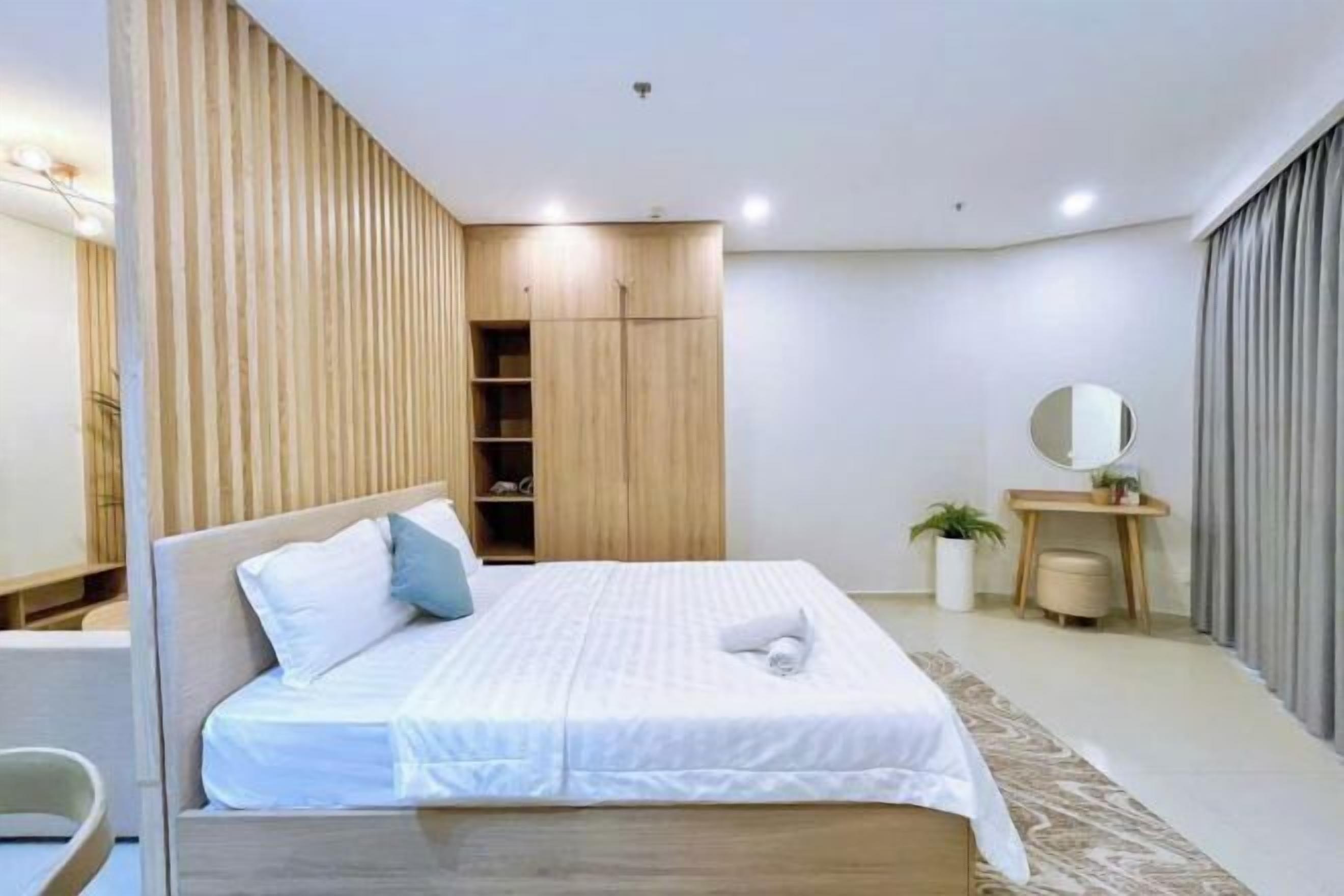 Egyptian cotton sheets, premium bedding, memory foam beds