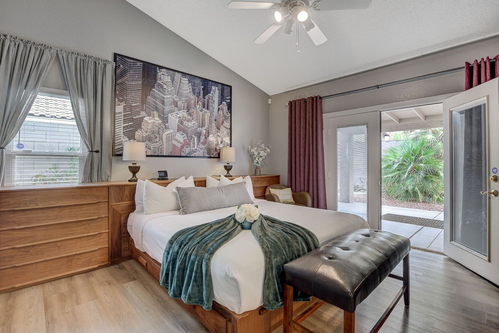 3 bedrooms, in-room safe, iron/ironing board, free WiFi