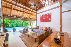 Standard Villa | Living area | Flat-screen TV - Villa Kainara Seminyak (Seminyak)