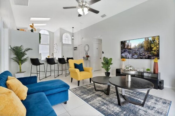 Smart TV - Entire House with Private Pool in Four Corners
(Kissimmee)