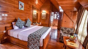 In-room safe, laptop workspace, iron/ironing board, WiFi (free) - Cedar Inn (Darjeeling)