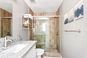 Shower, hair dryer, towels, soap - New! Bearadise ~ Mountain Treasure, Endless Views ~ perfect for families!  (Big Bear)