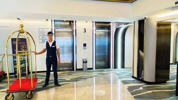 Quầy tiếp tân