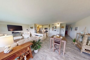 Interior - Sea Oats 2BR-Direct Beach Access with Pool (Cocoa Beach)