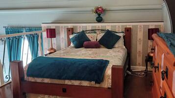 1 bedroom, desk, iron/ironing board, free WiFi