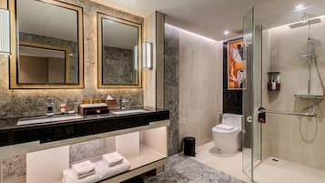 Premier Room, 1 Bedroom, Corner | Bathroom | Shower, free toiletries, hair dryer, bathrobes