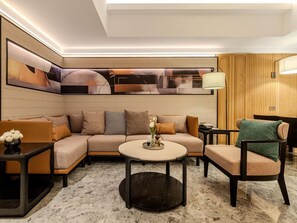 Habitación familiar, 2 habitaciones | Servicio a la habitación