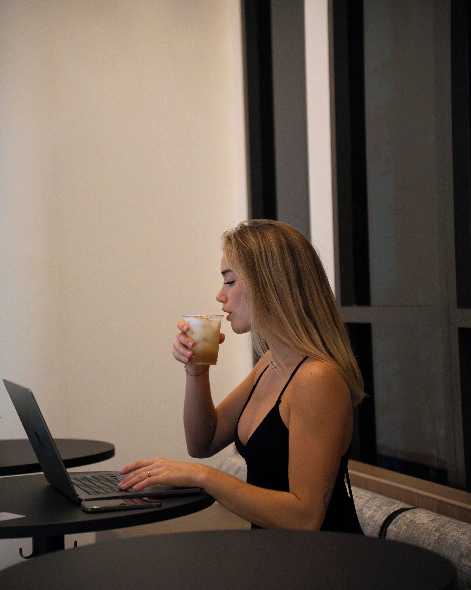 Smart TV 43-inch có truyền hình cáp 