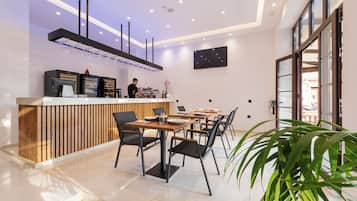 Coffee shop