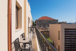 Junior Suite | Balcony - The Wine Hotel (Rhodes)
