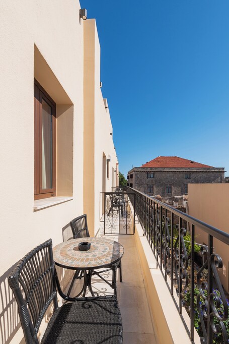 The Wine Hotel - view 3