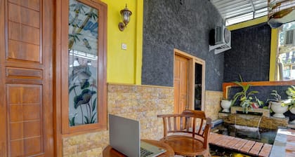 OYO Life 92840 Wisma Morricco