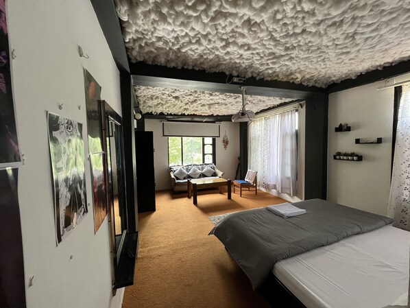 Soundproofing, free WiFi - The Locals By Roomshala (Manali)