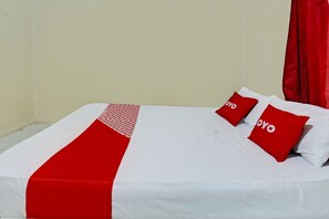 Deluxe tweepersoonskamer | Een bureau, gratis wifi, beddengoed