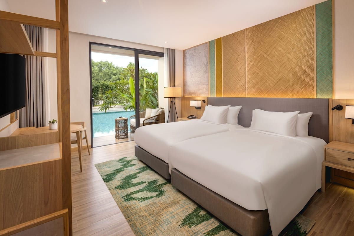 Superior Twin Room, Pool Access