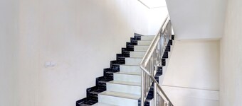 OYO Life 92707 D-akomiba Residence